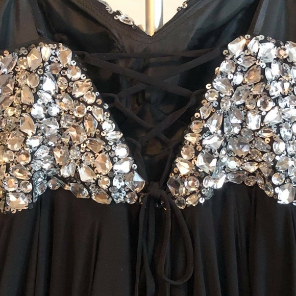 Strapless cocktail dress - Picture 2 of 3